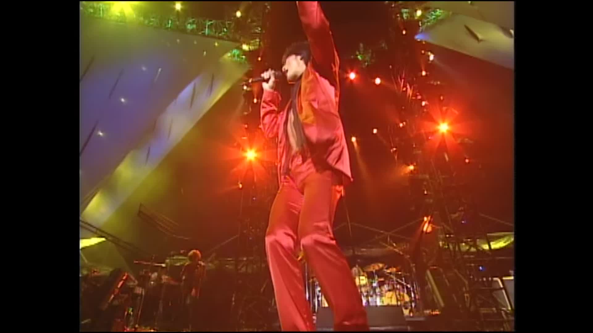 B'z/once upon a time in 横浜～B'z LIVE-GYM… B'z / SHINE 【once upon a time in 横浜 〜B'z LIVE GYM'99