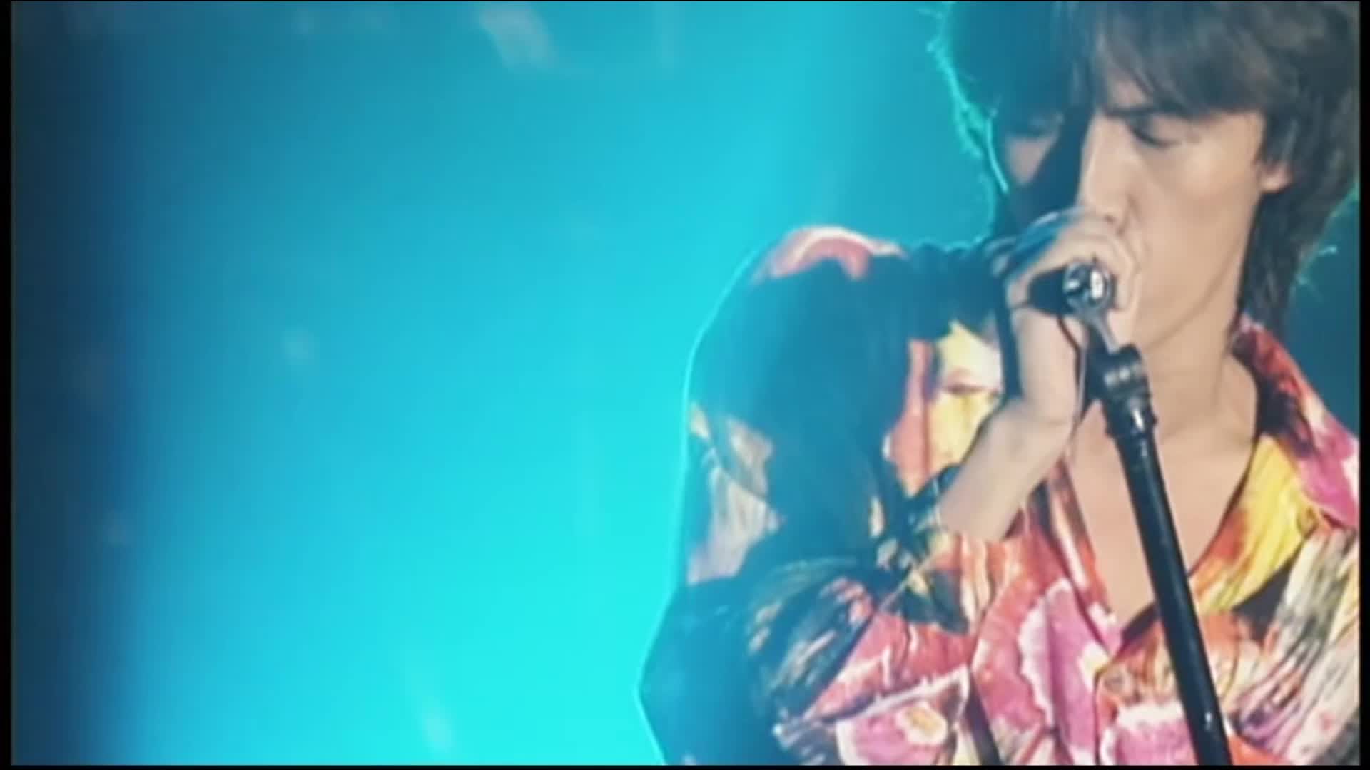 B'z ビーズ - Once upon a time in Yokohama (2001)
