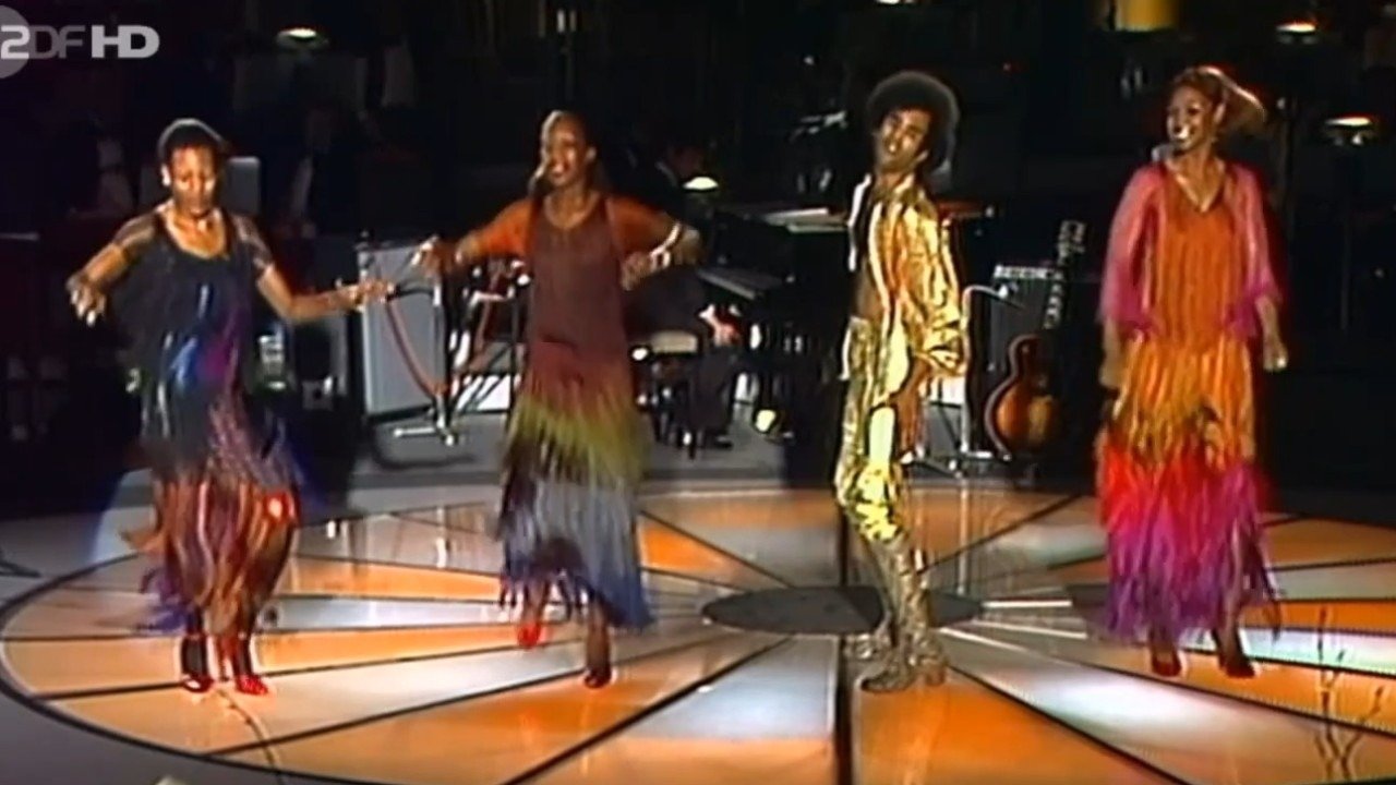 Boney M . Daddy Cool.